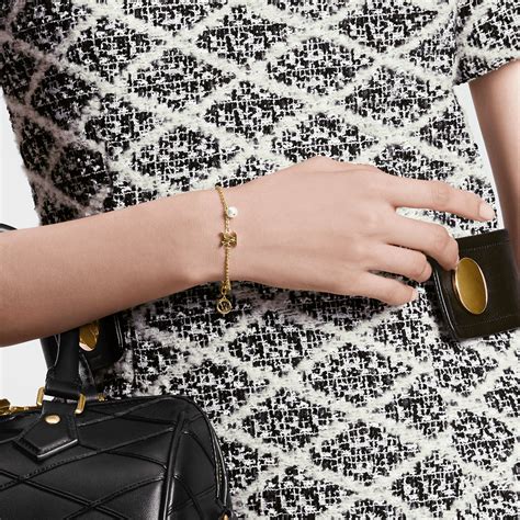 lv iconic louisa bracelet